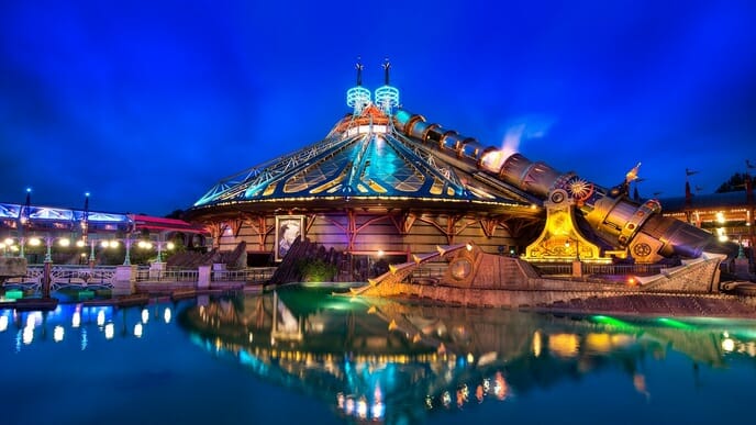 disneyland paris space mountain.jpg