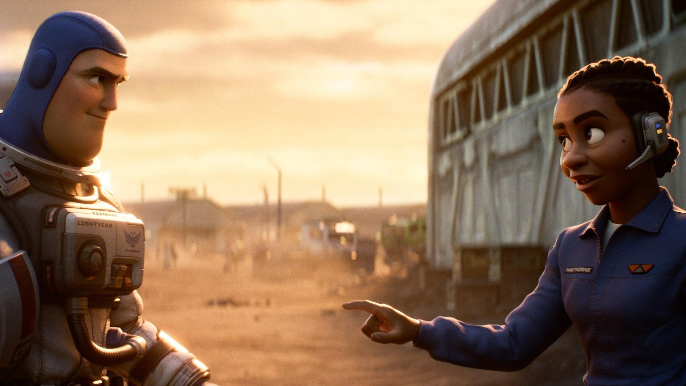 5. A kiss that won’t be seen ’round the world