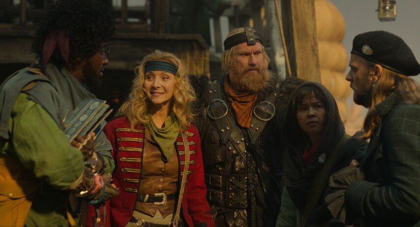 Roger Jean Nsengiyumva, Lisa Kudrow, Rune Temte, Charlyne Yi et Tadhg Murphy dans Time Bandits (Photo : Apple TV+) 