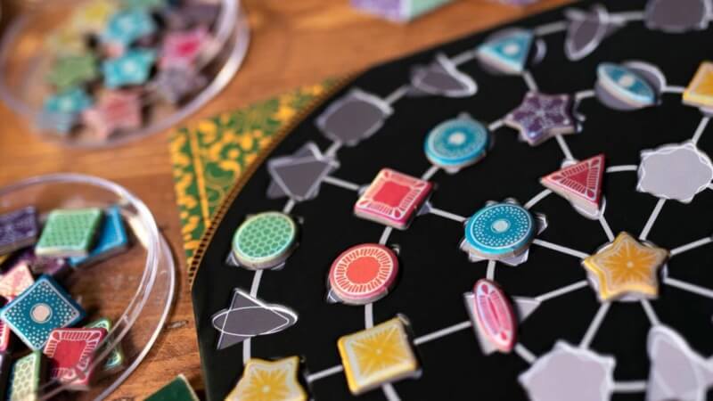 Algae Becomes Art in the Board Game Diatoms
