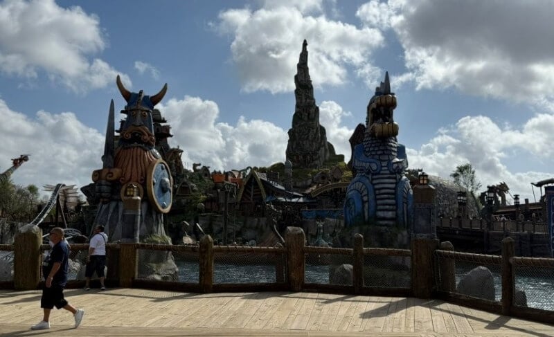 Epic Universe Isle of Berk